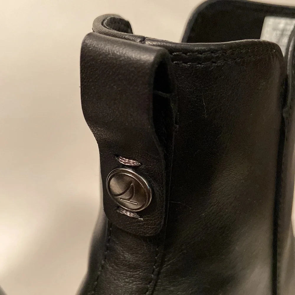 Sherry Top Sider Short Boots Black Leather Block Heels sz 9 Vietnam - Picture 4 of 10